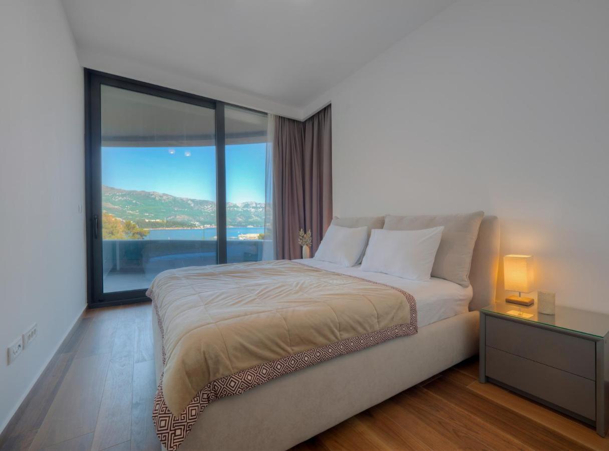 Apartments Garden Azure Budva Luaran gambar