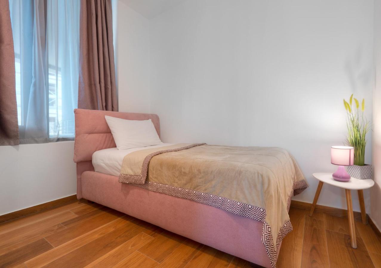 Apartments Garden Azure Budva Luaran gambar
