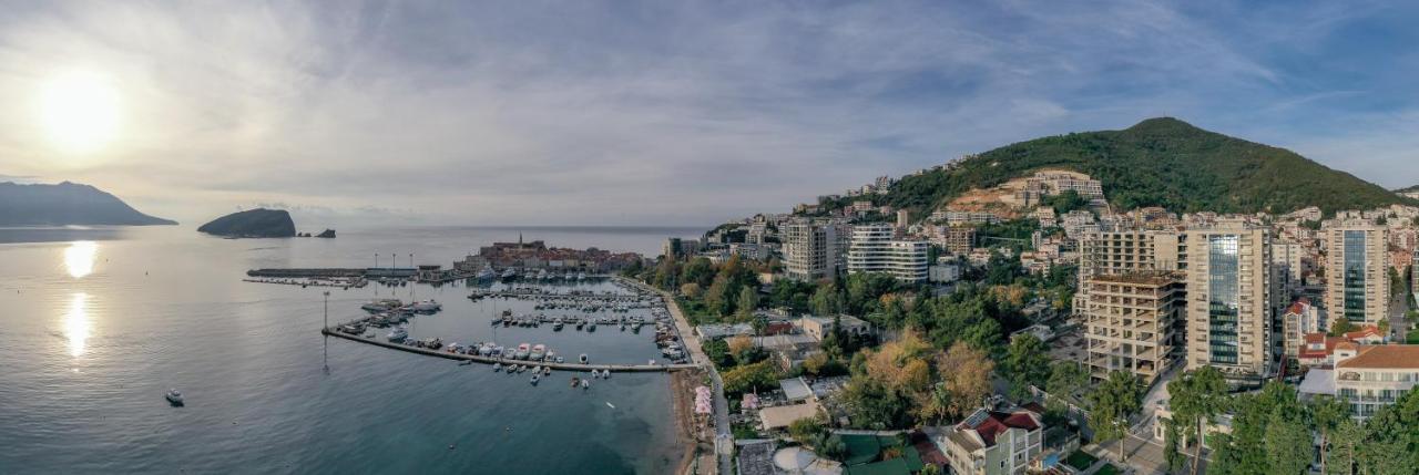 Apartments Garden Azure Budva Luaran gambar