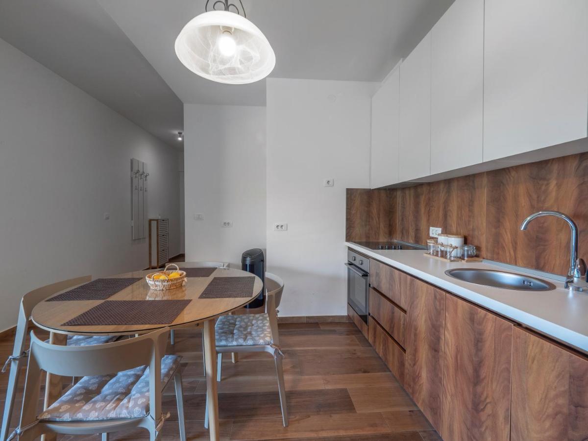 Apartments Garden Azure Budva Luaran gambar
